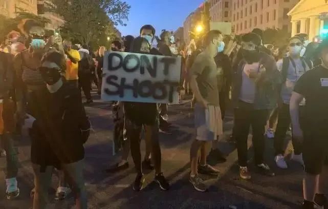 美政客甩锅第一行动随缘 花样百出再启“甩锅”模式